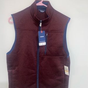 Men’s small Izod vest